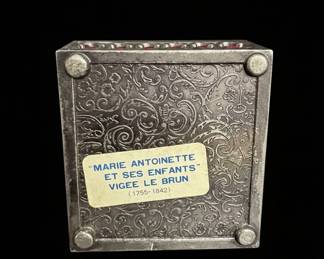 Vintage Musical Keepsake Box with Marie Antoinette Portrait third image