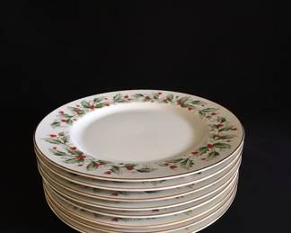 Royal Gallery Holly Fine China Dinner Plates second image
