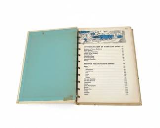 Betty Crockers Outdoor Cook Book  second image