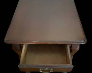 Pennsylvania House Queen Anne Style Cherry Side Table second image