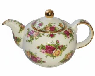Royal Albert Old Country Roses Teapot