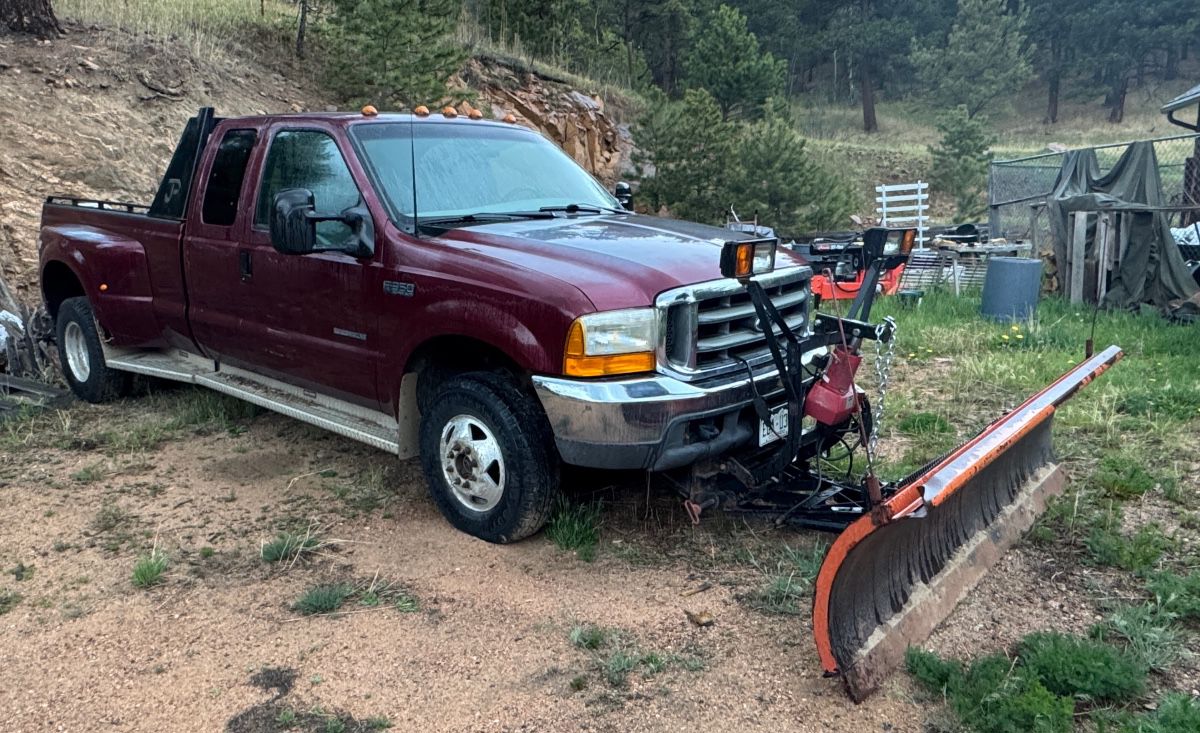 1999 Ford F-350 Super Duty dually work truck with 8’ Western Plow: Super Duty Work Truck with the "monster diesel"