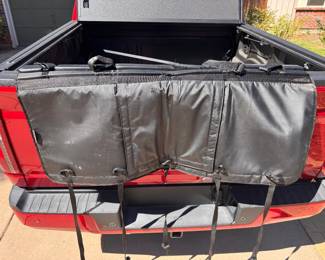 NEW Mountain Bike Tailgate holder / pad