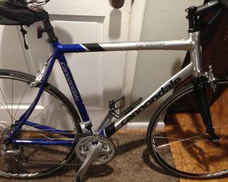 Road Bike - Cannondale Synapse 58cm (L)