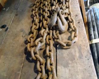 Heavy duty chains