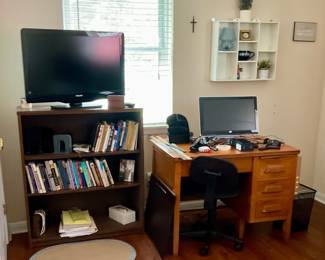 Oak teachers desk
