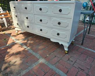 Dresser Sets