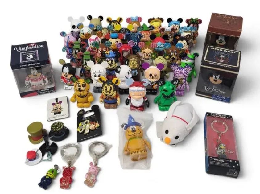 42 Disney Vinylmation Figures & Accessories – Large Character Collection, Rare & Themed Designs