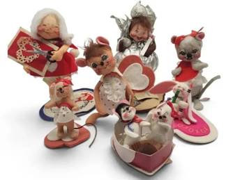 7 Annalee Dolls Valentine’s Day Vintage Mice – Heart, Love & Romantic Collectibles