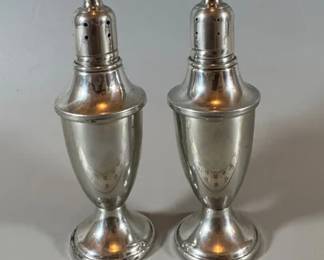 Weighted pewter salt and pepper shaker set