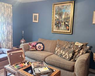 had a bad sofa, 3 oak end tables