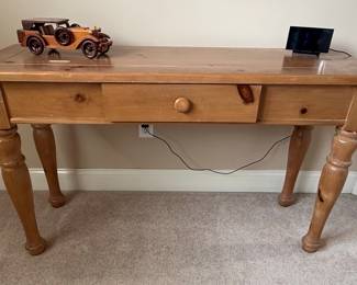 Broyhill Pine Sofa Table