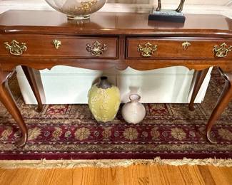 Pennsylvania House Queen Anne Style Console Table