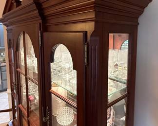 Pennsylvania House Cherry Queen Anne Style China Cabinet
