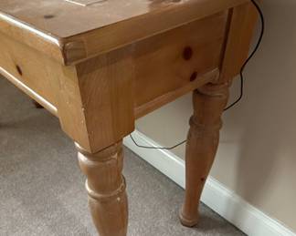 Broyhill Pine Sofa Table