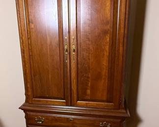 Pennsylvania House Cherry Wood Bonnet Top Armoire