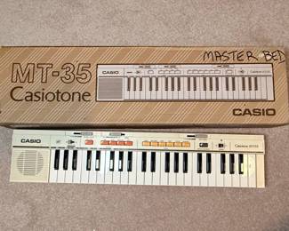 Casio MT-35 Casiotone Keyboard