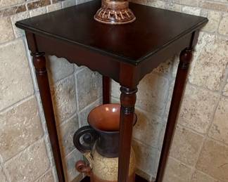 Traditional Style Pedestal Plant Stand