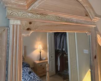 Vaughan of Virginia Dresser with Mirror