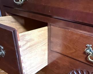 Pennsylvania House Queen Anne Style Lowboy Chest