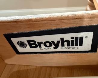 Broyhill Pine Sofa Table
