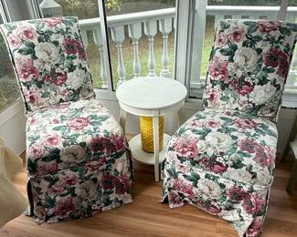 Floral Upholstered Slipper Chair Style