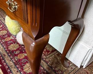 Pennsylvania House Queen Anne Style Console Table
