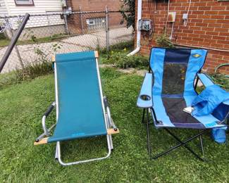 Lawn/lounge chairs