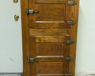 Antique porcelain lined ice box