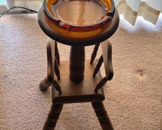 Primitive smoker's table