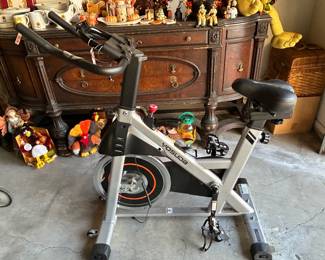 Hardly used exercise equipment