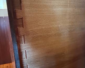 Henredon 18th Century Portfolio Collection Chippendale Style Walnut China / Display Cabinet