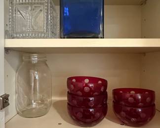 Vintage Glassware Assortment (Vase, Bowls, Jar)
