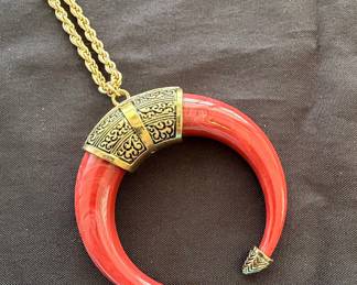 Vintage Faux Coral Horn Pendant Necklace
