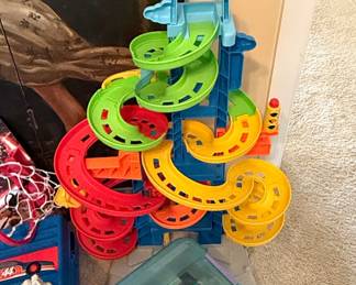 Fisher-Price Little People City Skyway