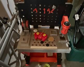 Black & Decker Toy Workbench