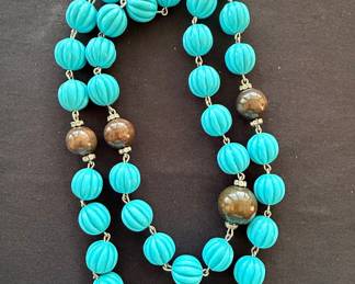 Vintage Fluted Turquoise-Colored Lucite Bead Necklace