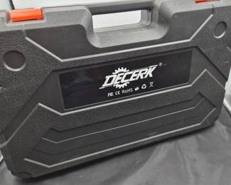 157 RechargeableDecerkMiniChainsawCraftsmanBlackDecker