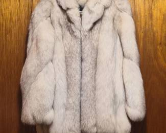 17 NordstromWhiteFurCoatwithSlitPockets