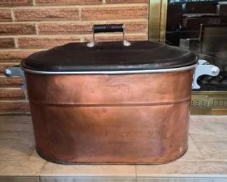 14 RoundedRectangularCopperPotwithLid