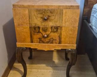 101 BurlBirdsEyeWoodSideTablewithCabrioleLegs