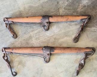 226 AntiqueWoodenHorseYokewithIronHardware