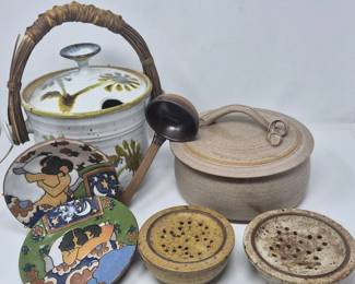 193 MixedPotteryAssortment