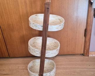 107 ThreeTierMotherofPearlShellMosaicWoodenStand