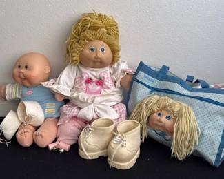 CABBAGE PATCH KIDS Doll & Baby With Special Purse & Extra Clothes