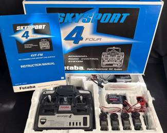 Vintage Futaba Skysport 4 Channel Radio Control RC (4VF- FM) * For Aircraft Models
