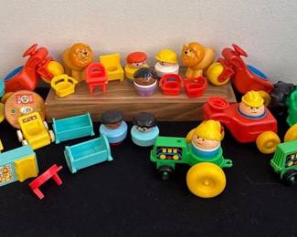 1970s To 1990s Vintage Lot Of Fisher-Price Toy People, Tractors & More!