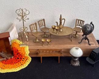 Vintage Doll Furniture * Metal Table W/ Chairs & Cups * Taiwan & Japan * Hong Kong Globe