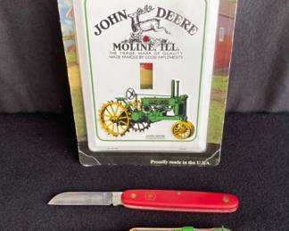 John Deere Collectible Knife & Switch Plate For Light Switch * Victorinox Single Blade Pocket Knife