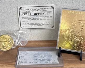 Ken Griffey, Jr 22 Karat Gold Foil Card W/ COA & 1992 Collector Coin!
